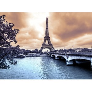 Grafika Kids (00379) - "Eiffel Tower from Seine. Winter rainy day in Paris" - 300 piezas