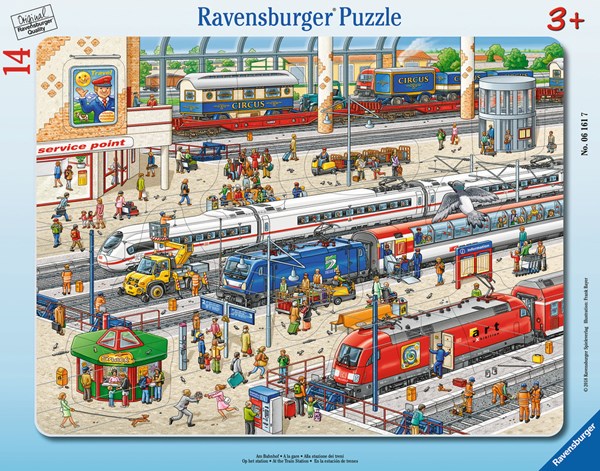 Ravensburger (06161) - "At the Train Station" - 14 piezas